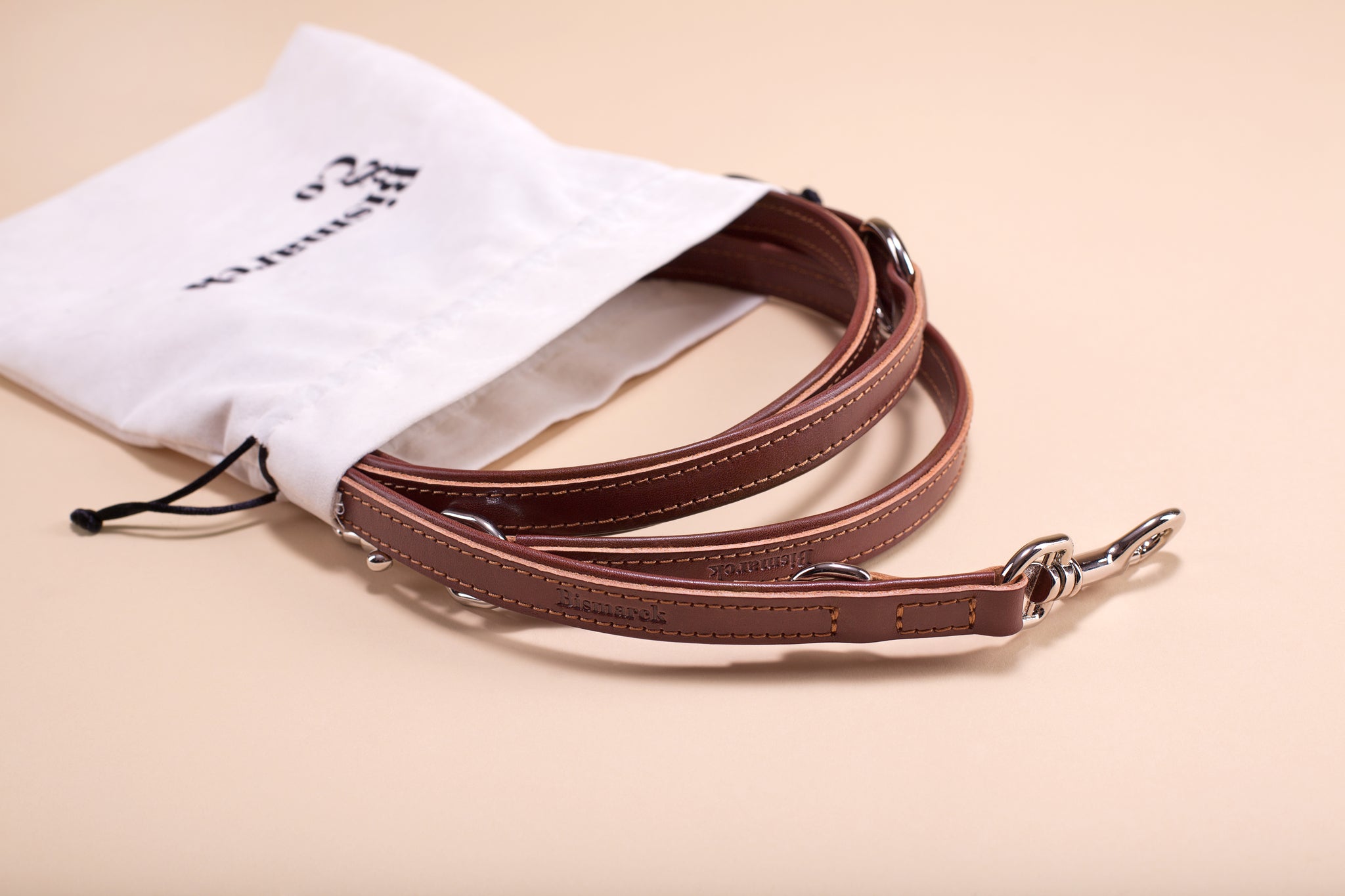 Leather Leash in Cognac