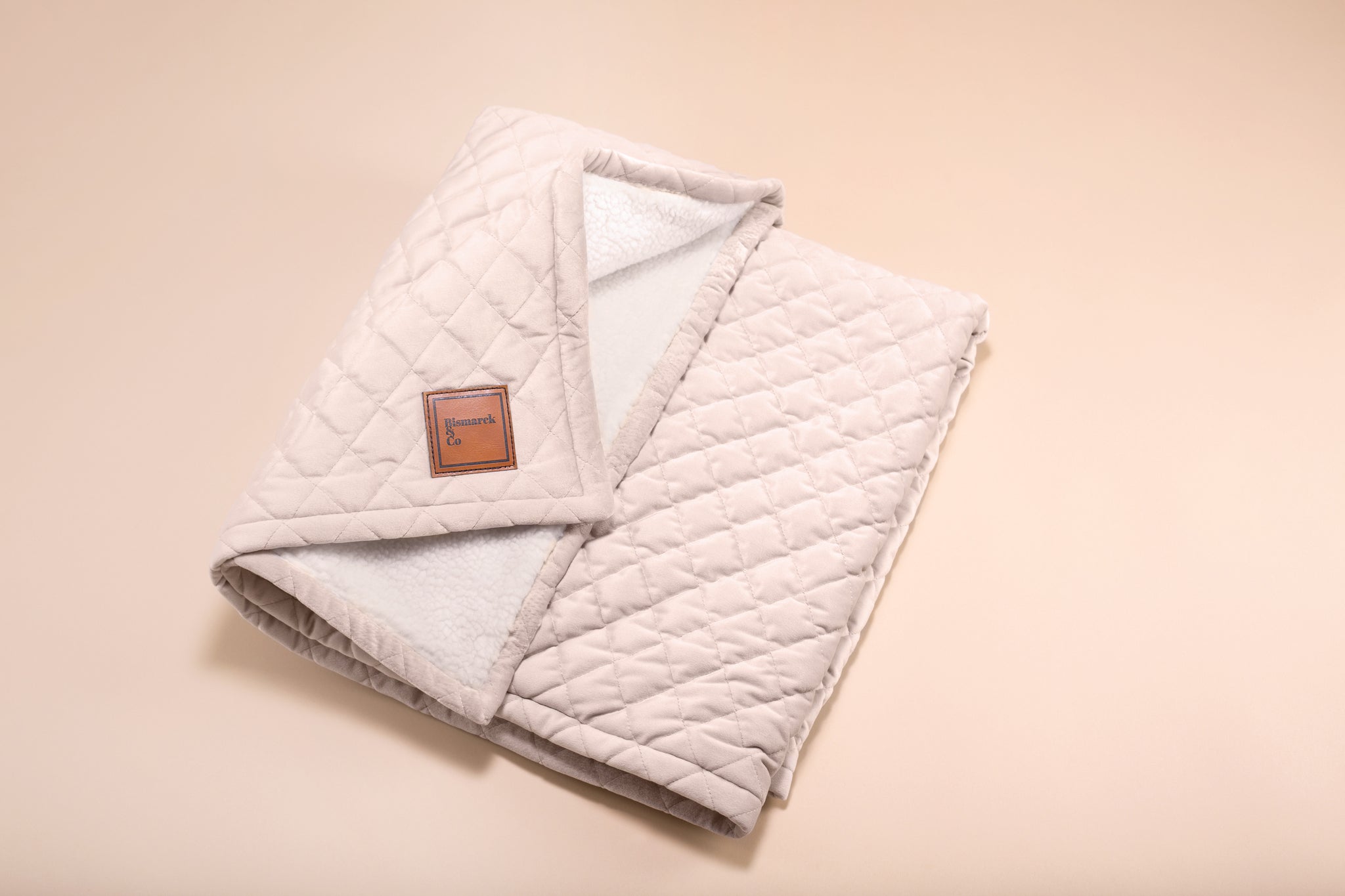 Quilted Velvet & Sherpa Mat in Light Caramel